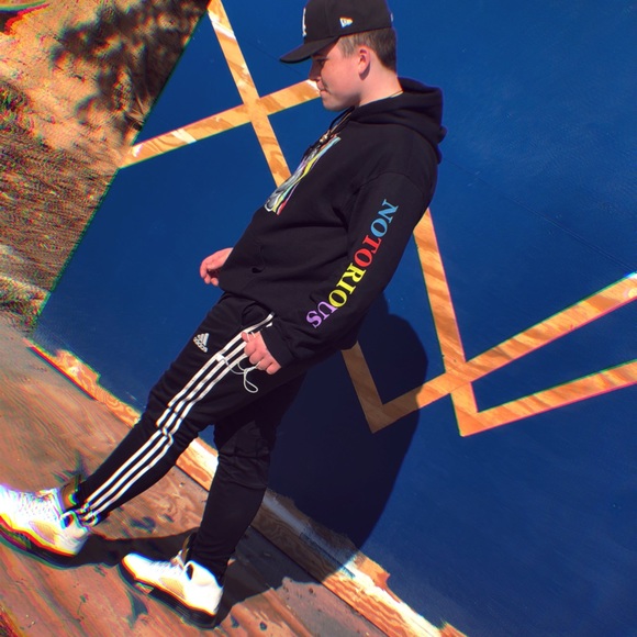 Meet your Posher, Joshua - Picture 1 of 1